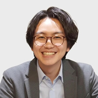 転職エージェント・吉田